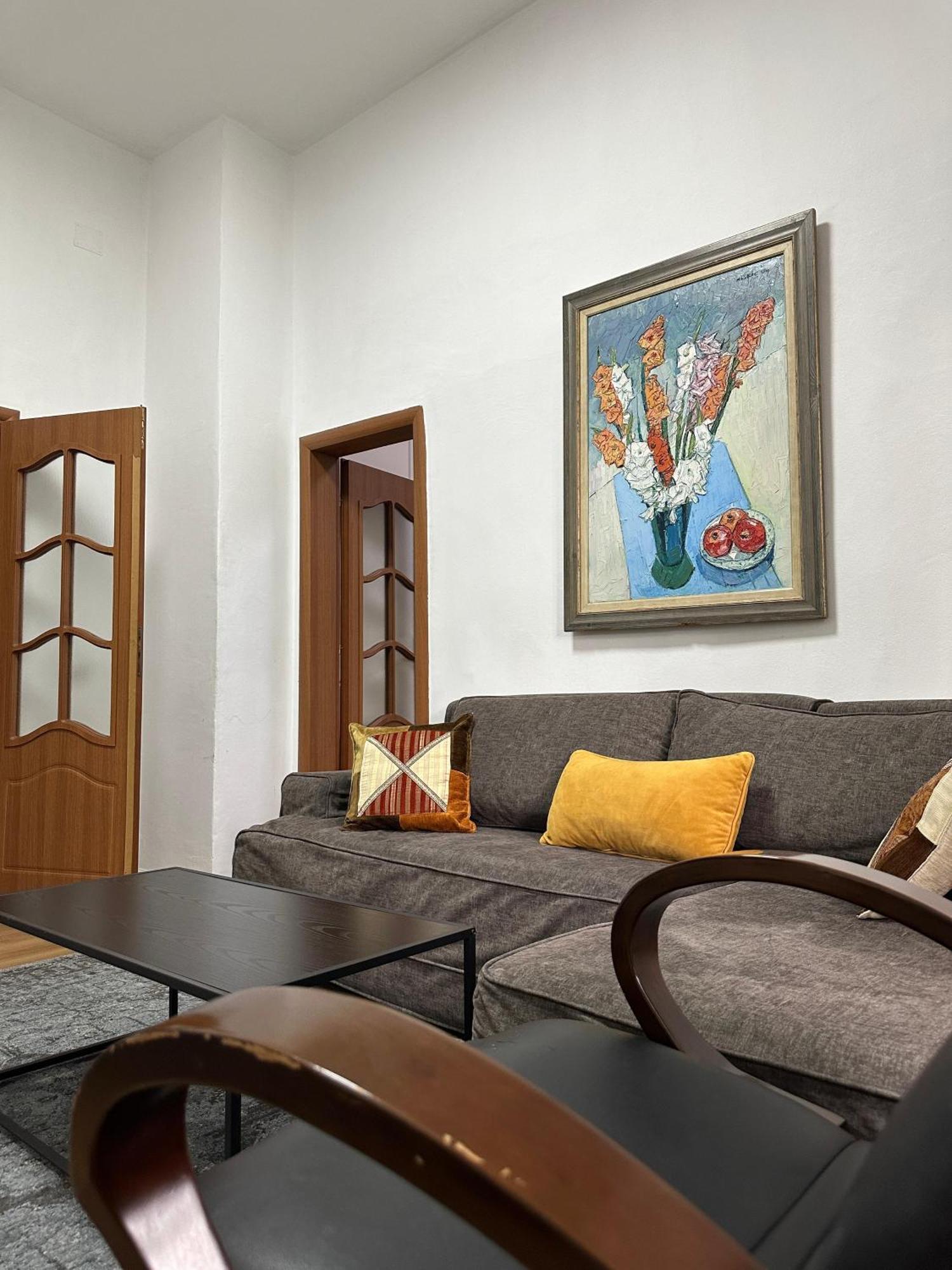 Kelly'S Cozy Hideaway - Central Tirana Exterior foto